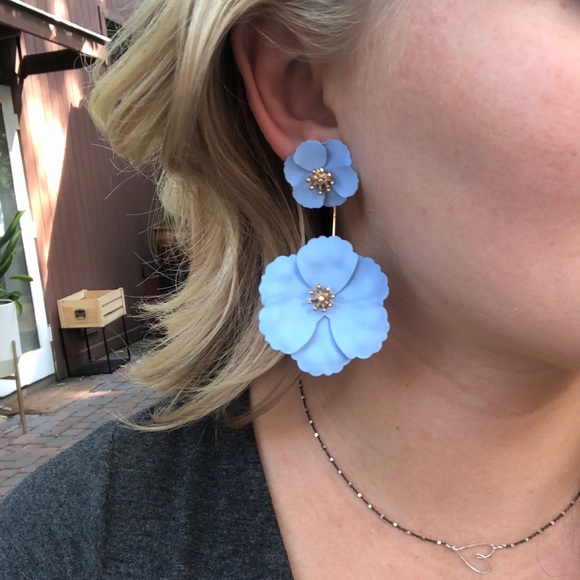 Blue Flower Power Drop Earrings! - Picture 4 of 4